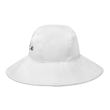 Load image into Gallery viewer, BEEN iLL Wide brim bucket hat